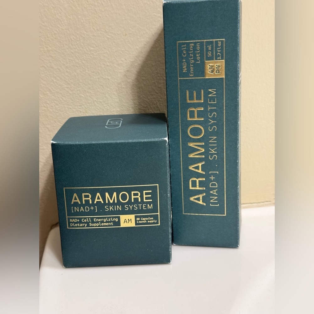 Aramore skin energizing set NIB